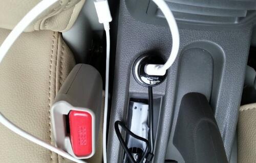 車載充電器保險絲的重要性